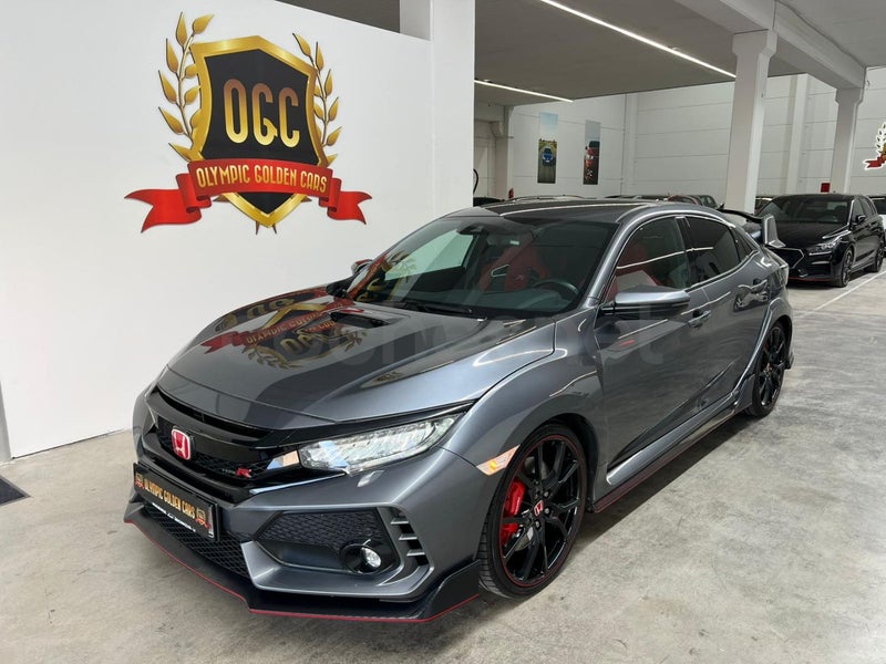 Honda Civic 2019 — photo 2