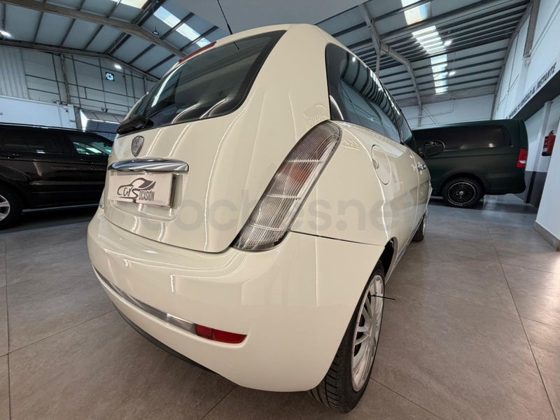 Lancia Ypsilon 2016 — photo 4