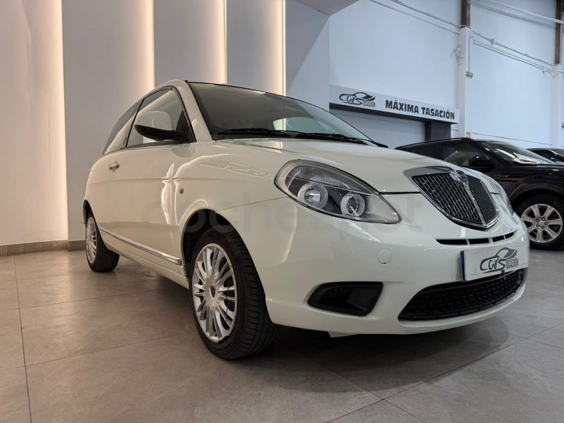 Lancia Ypsilon 2016 — photo 6