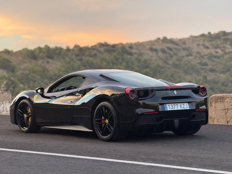 Ferrari 488 2016 — photo 4