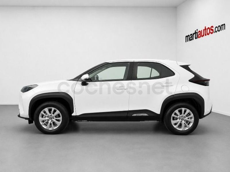 Toyota Yaris Cross 2022 — photo 2
