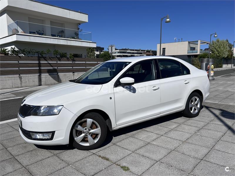 Skoda Rapid 2014 — photo 2