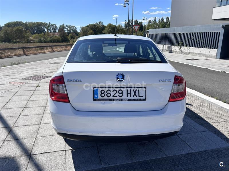 Skoda Rapid 2014 — photo 4
